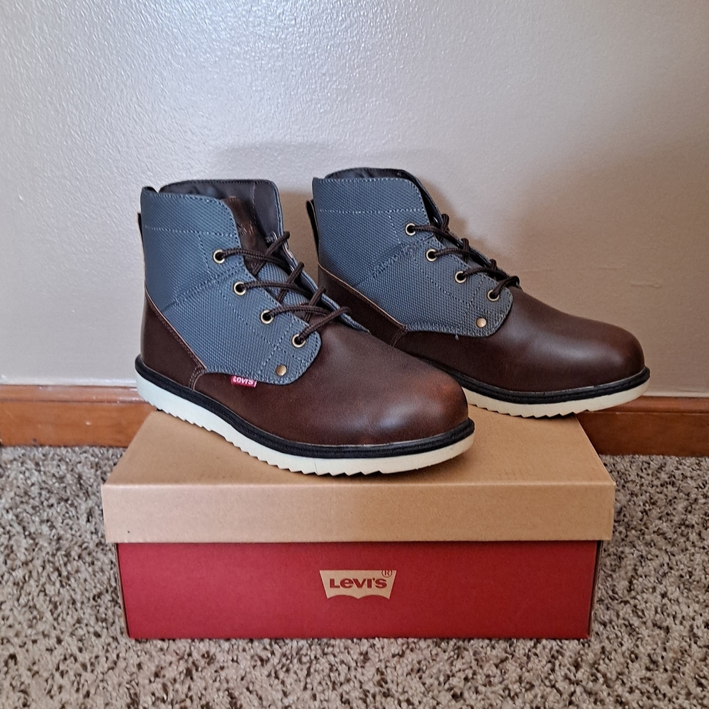 Levi's Jax Two-Tone Brown and Gray Lace Up Boots Size 5.5